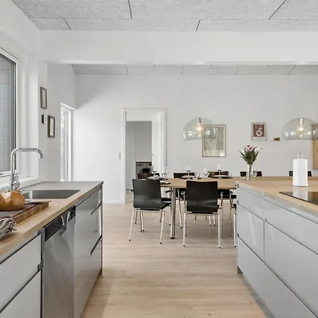 Awesome In With Sauna Tatil Evi Fårvang